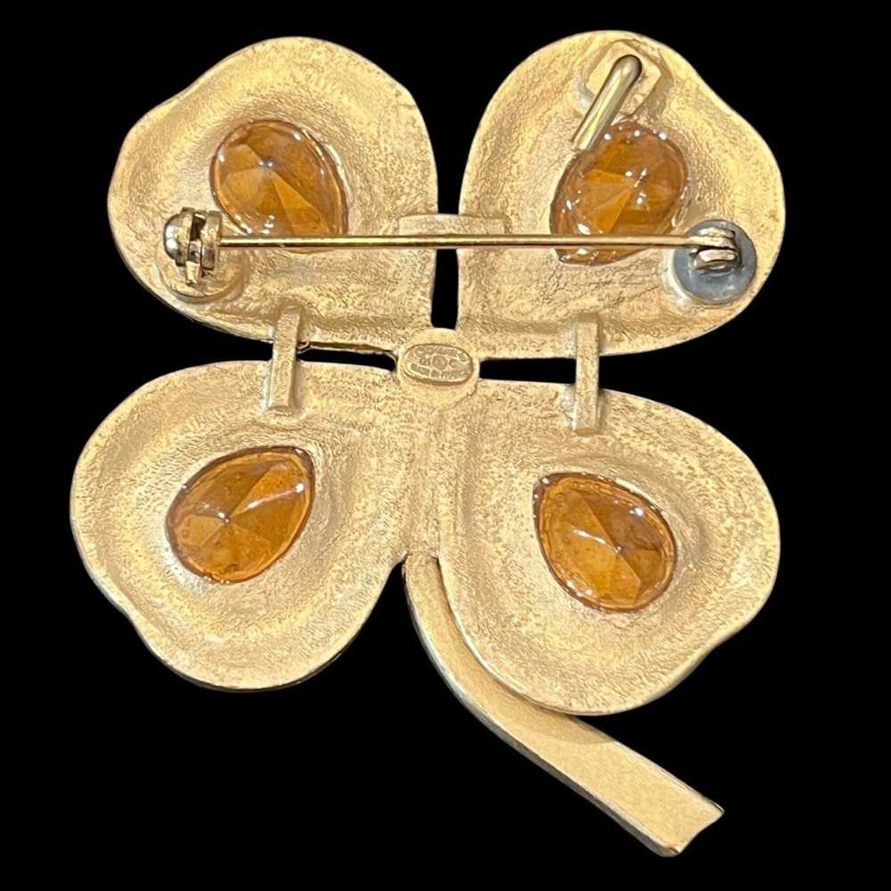 CHANEL Gold and Silver Rhinestone Clover Brooch - Picture 4 of 11